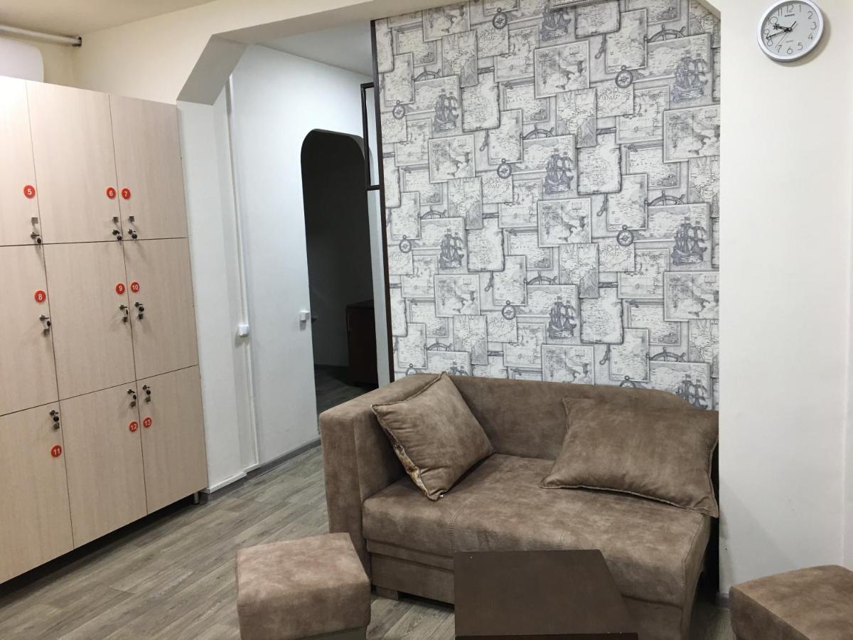 Bonvenon Capsule Hostel Jerevan Buitenkant foto