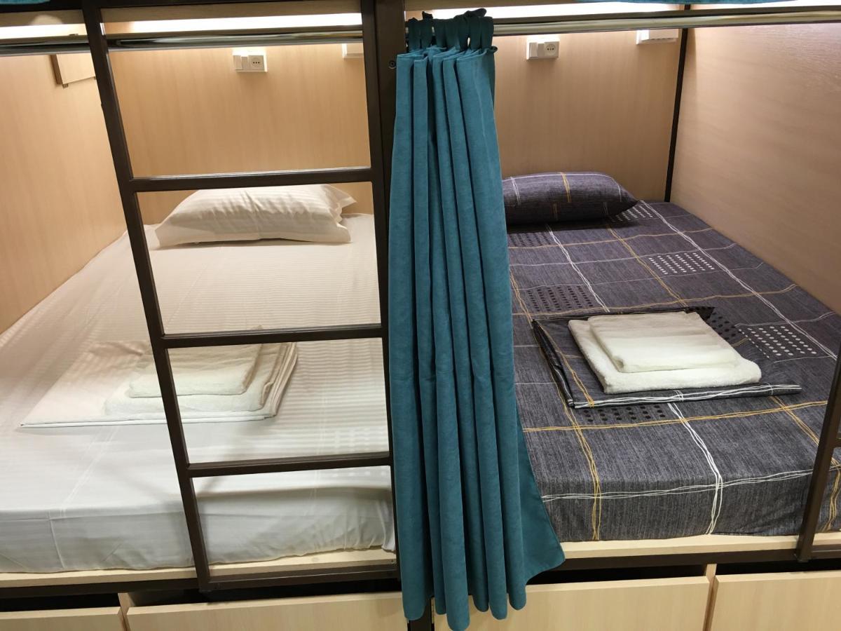 Bonvenon Capsule Hostel Jerevan Buitenkant foto
