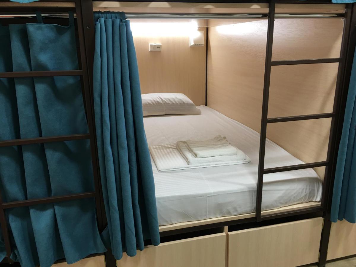 Bonvenon Capsule Hostel Jerevan Buitenkant foto
