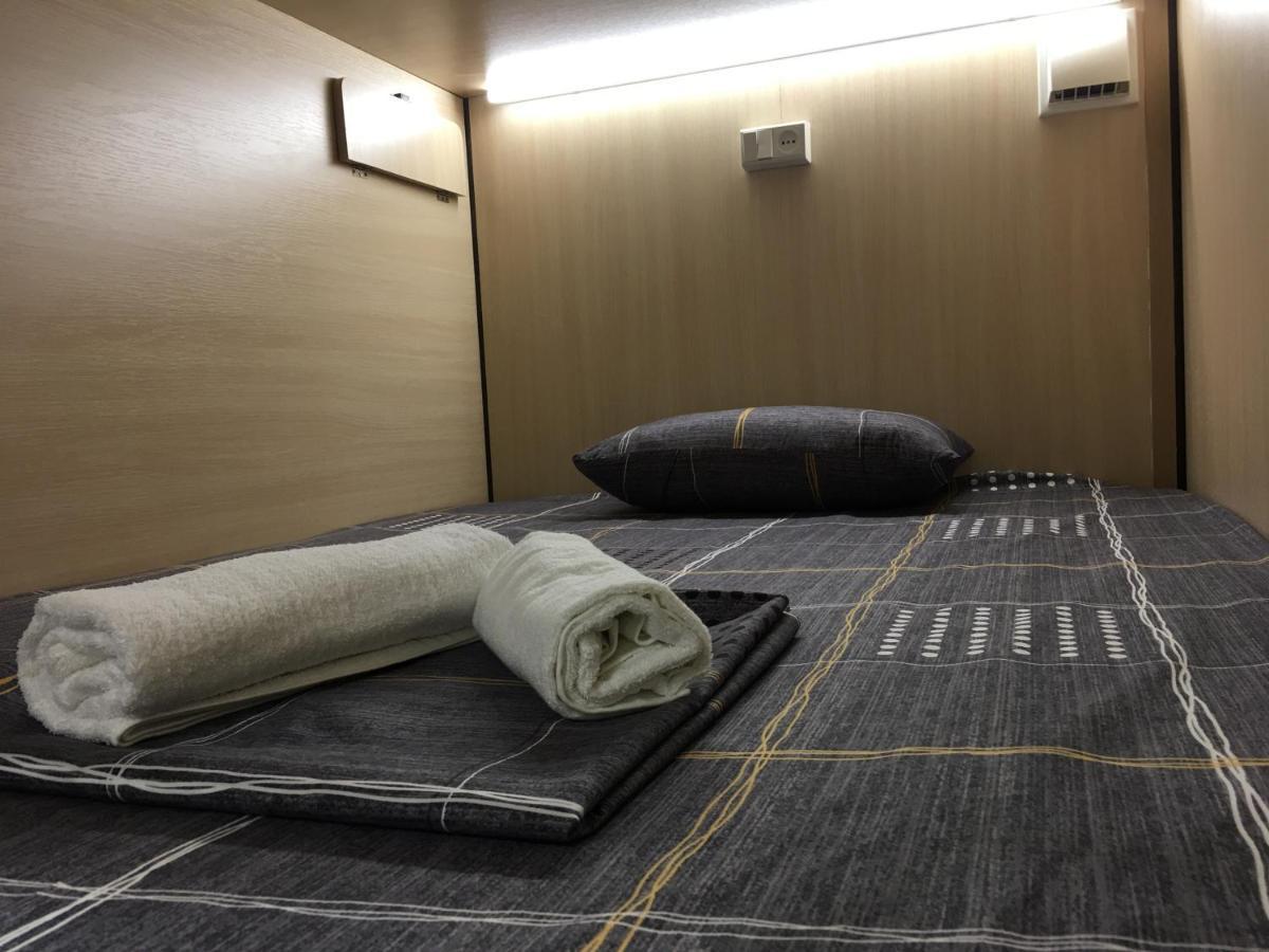 Bonvenon Capsule Hostel Jerevan Buitenkant foto