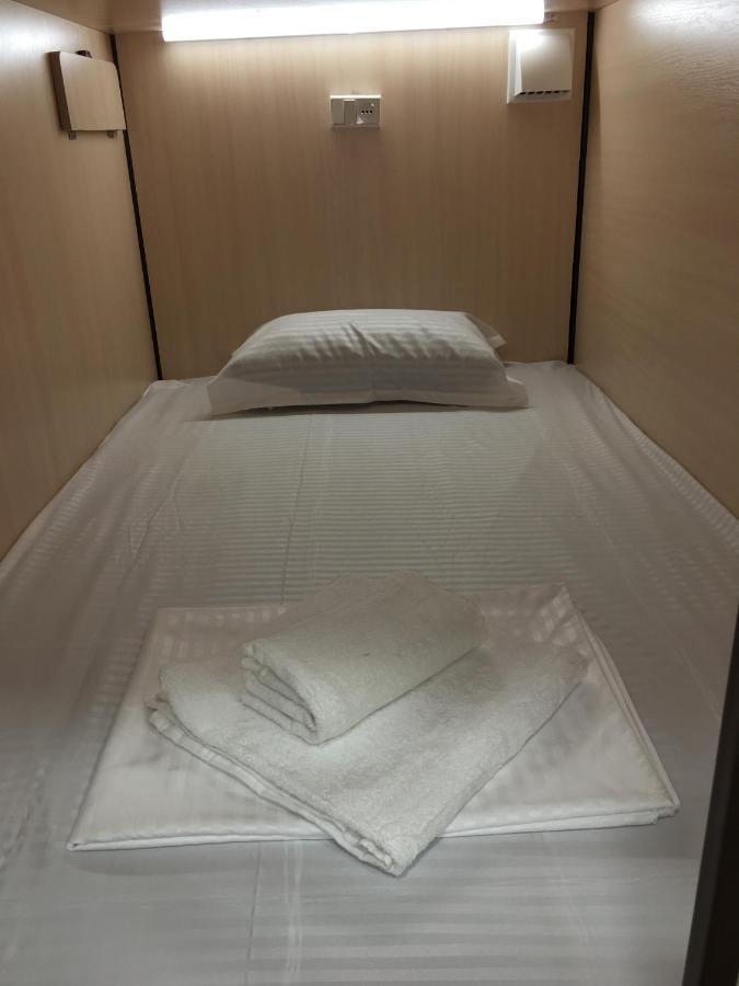 Bonvenon Capsule Hostel Jerevan Buitenkant foto
