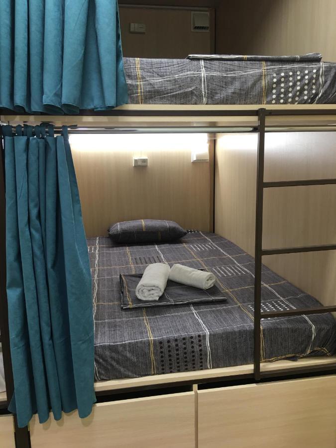 Bonvenon Capsule Hostel Jerevan Buitenkant foto