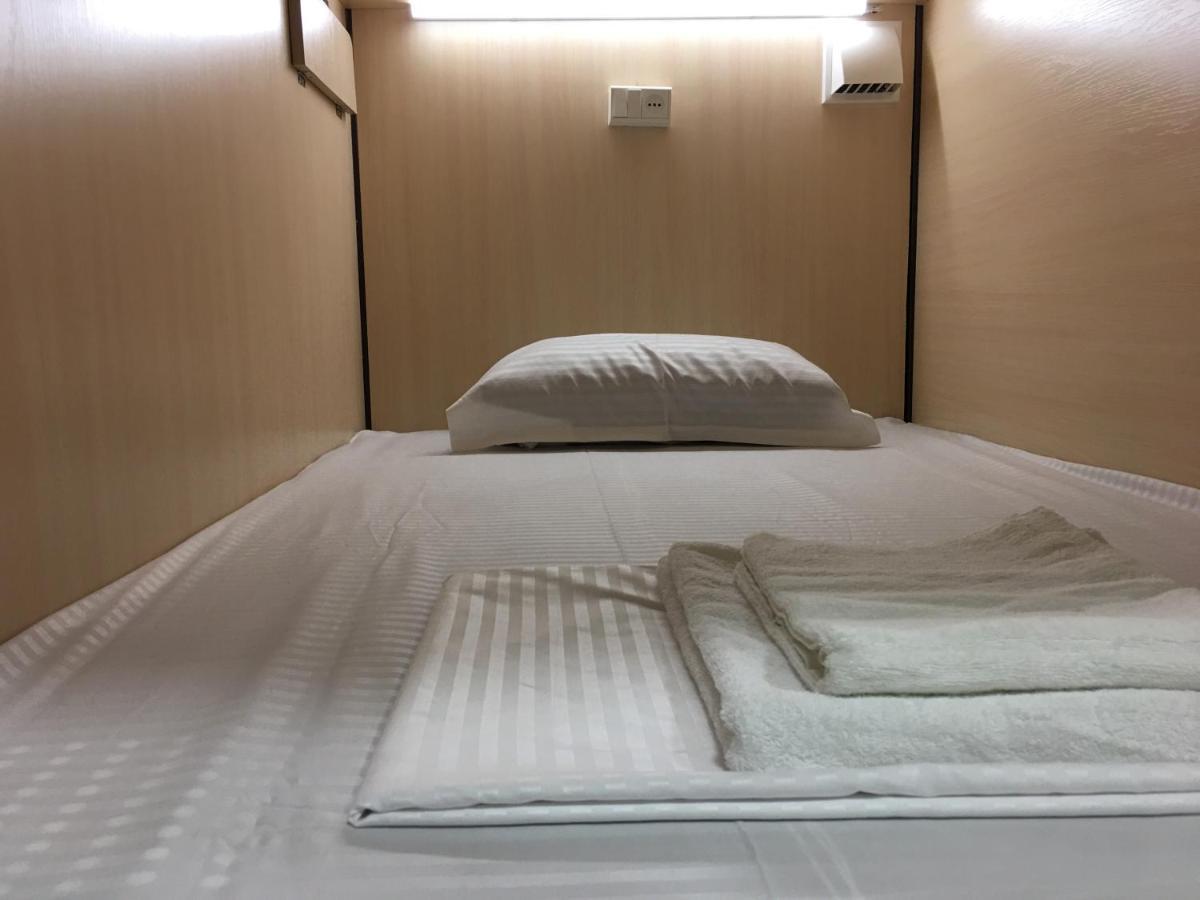 Bonvenon Capsule Hostel Jerevan Buitenkant foto