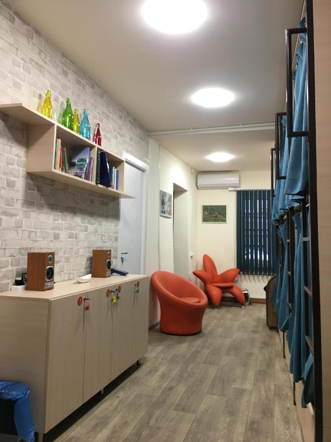 Bonvenon Capsule Hostel Jerevan Buitenkant foto