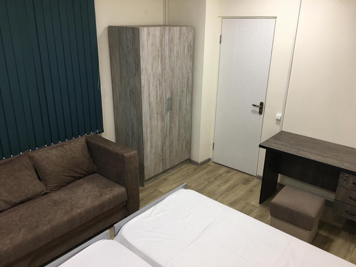 Bonvenon Capsule Hostel Jerevan Buitenkant foto