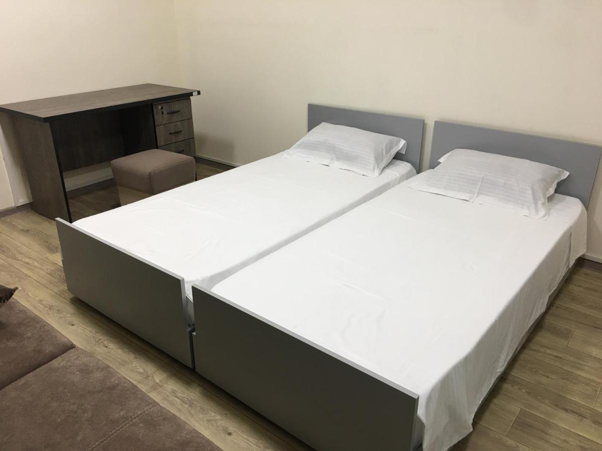 Bonvenon Capsule Hostel Jerevan Buitenkant foto