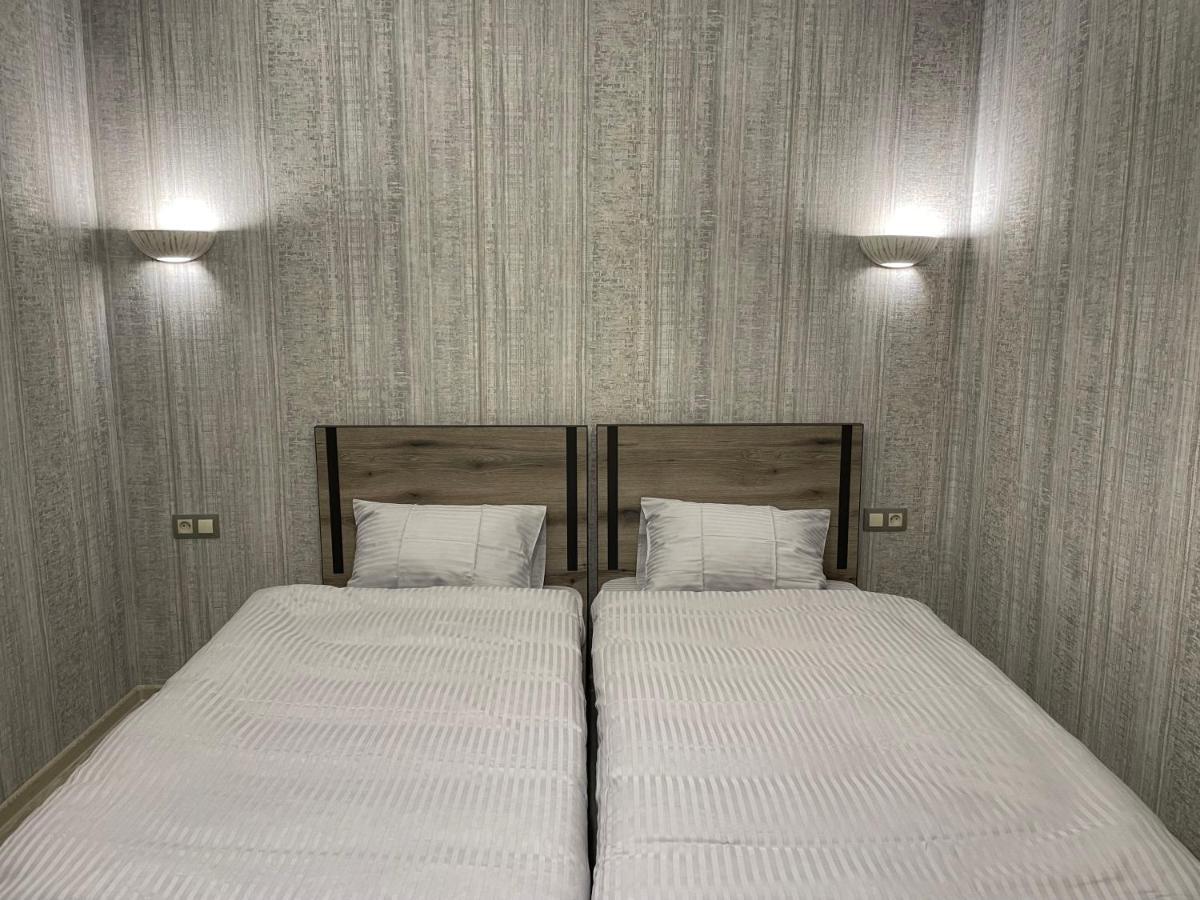 Bonvenon Capsule Hostel Jerevan Buitenkant foto