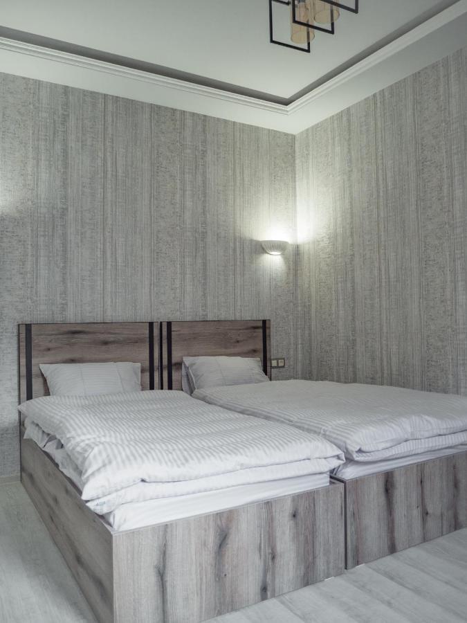 Bonvenon Capsule Hostel Jerevan Buitenkant foto